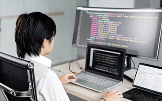 陇南 ,php声明和调用变量的符号是什么？